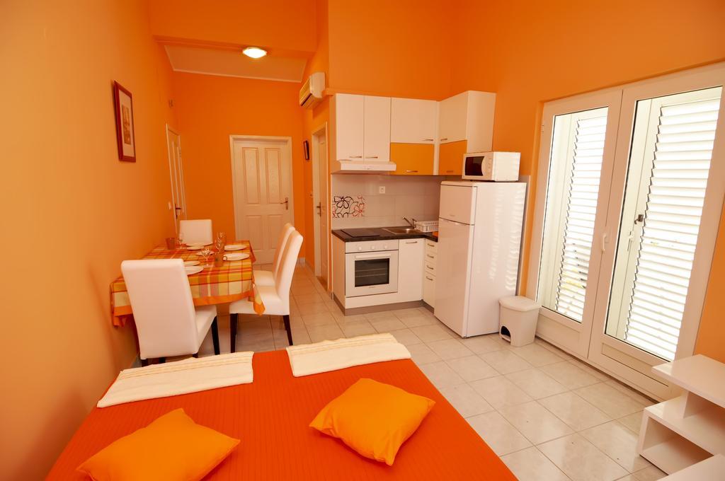 Apartments Marta - Zadar - Near The Sea Room photo